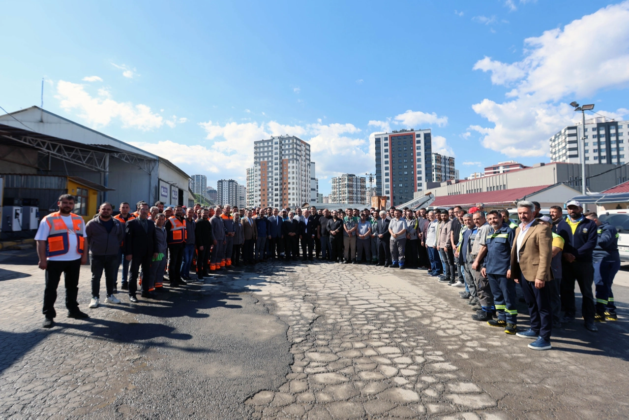 Başkan Yalçın, Bayram Sonrası Personelle Bir Araya Geldi