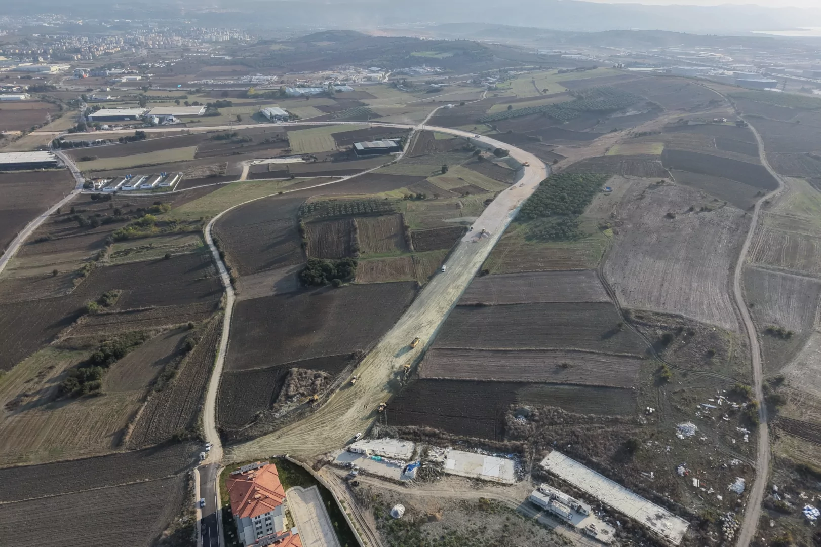 Bursa’da Üç Mahalle Arasındaki Ulaşımı Kolaylaştıracak Yol Çalışması
